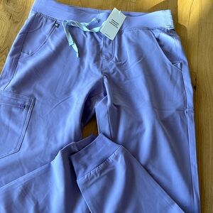 Figs women’s jogger Zamora scrubs.